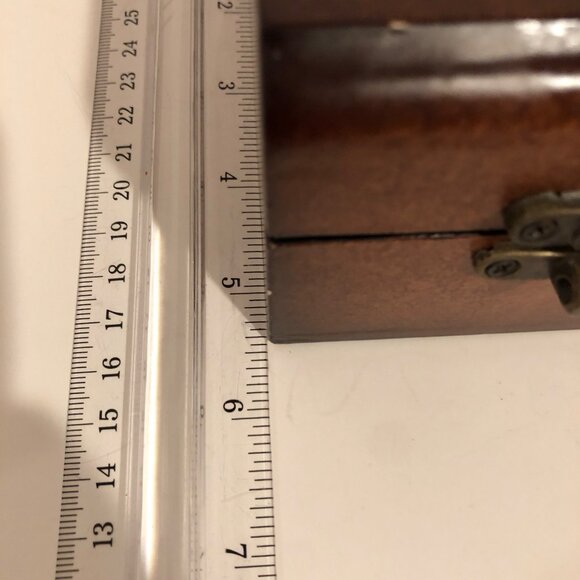 Pretty VTG Wooden footed Box with Violin decal on top, velvet lined - Picture 7 of 9